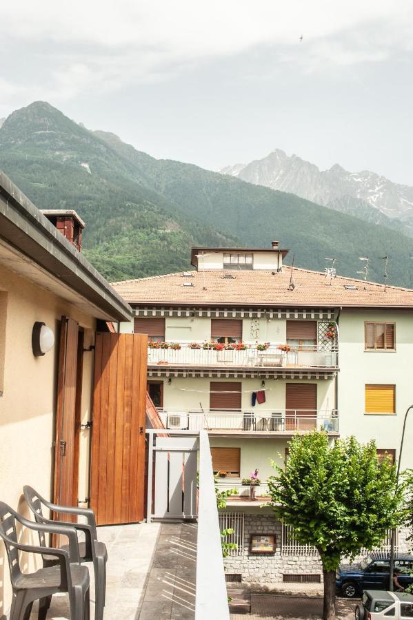 Appartamenti Edolo - A 20 Minuti Da Ponte Di Legno E Aprica Exteriör bild